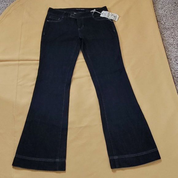 NWOT Freestyle Revolution Flare Woman Jeans Size 9 - Picture 1 of 9